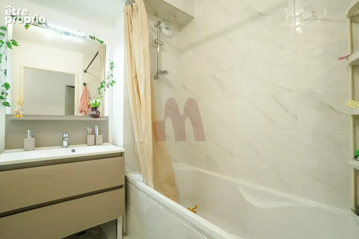 Appartement 75 m² à Vaulx-En-Velin  - photo 6