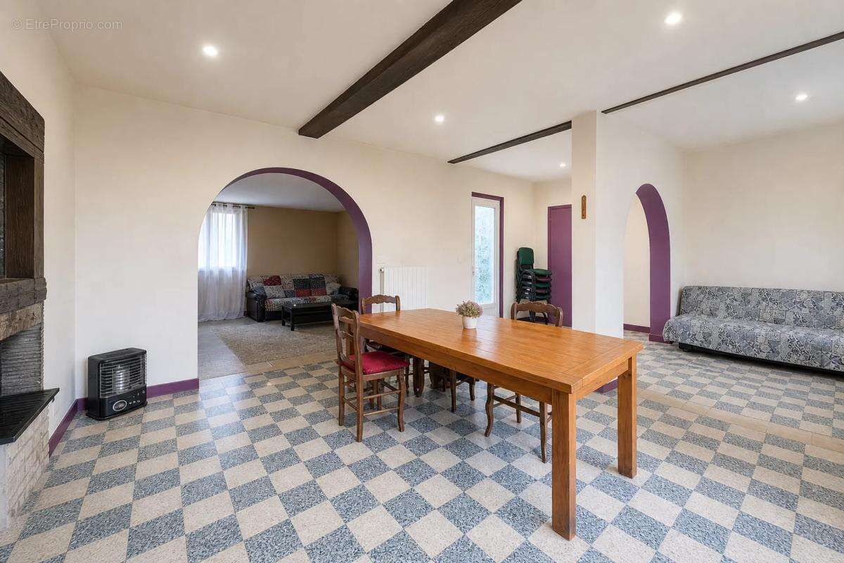 Maison à CONTEVILLE