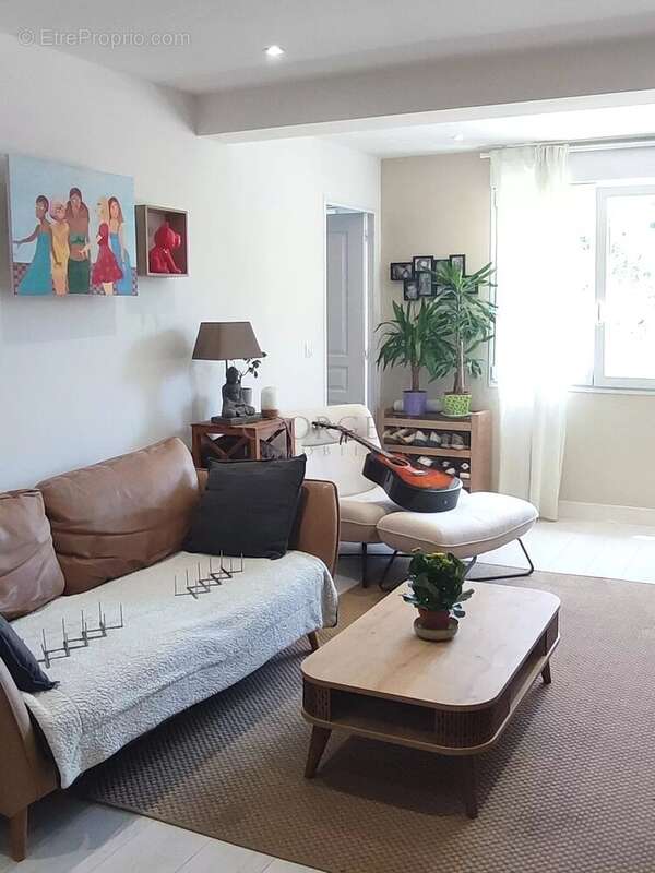 Appartement à SARTROUVILLE