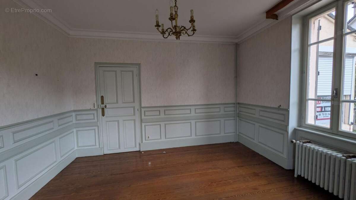 Maison à VARENNES-SUR-ALLIER