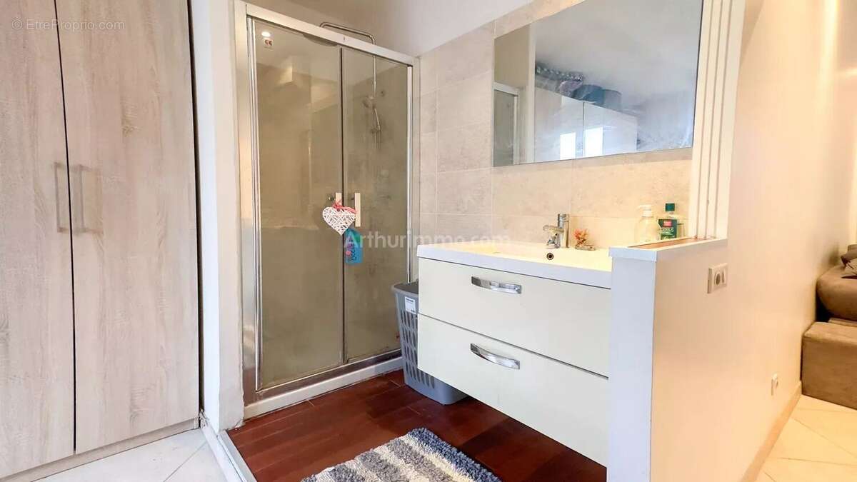 Appartement à VILLENEUVE-LOUBET