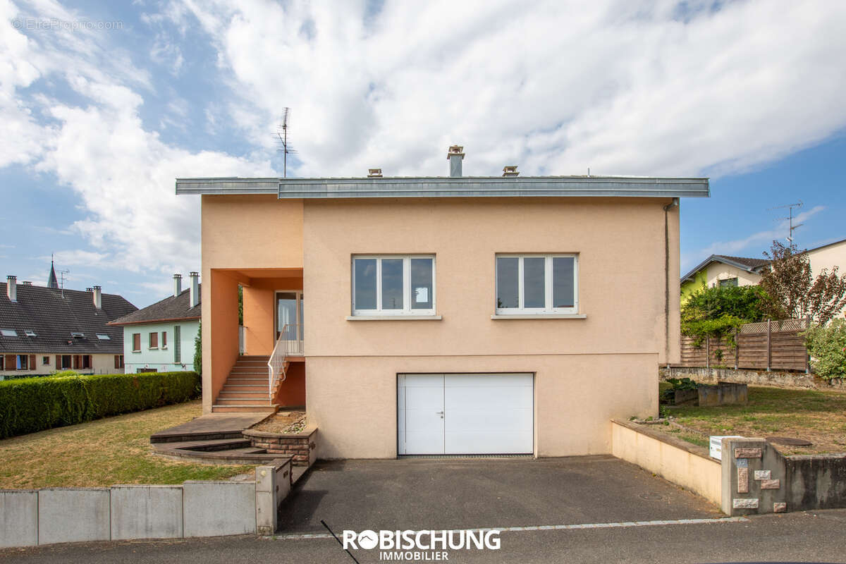 CARSPACH : Maison individuelle au coeur du village. - photo 9