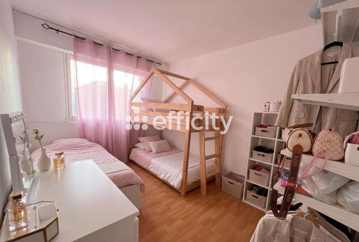 Appartement à GRIGNY