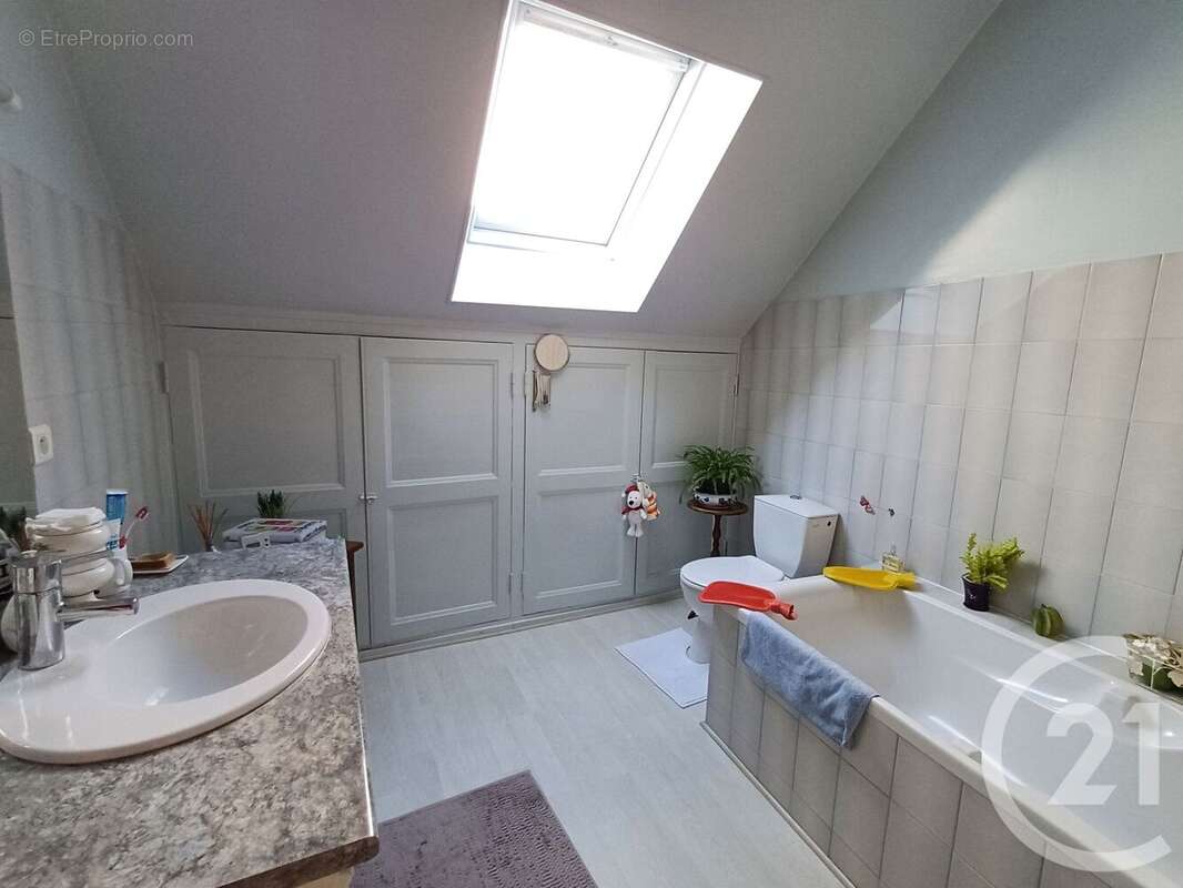 Maison à CLOYES-SUR-LE-LOIR