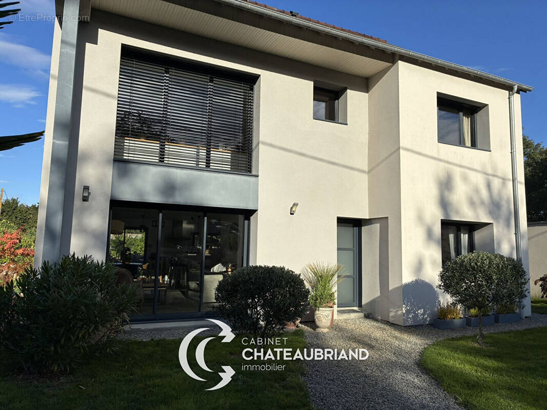 Maison à THORIGNE-FOUILLARD