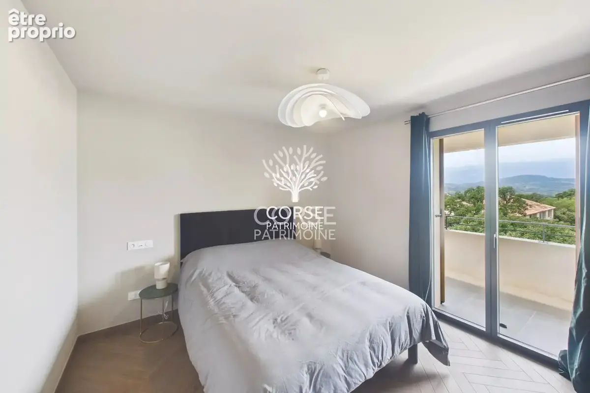 Appartement T4 de standing, coeur de ville avec terrasse de 50 m2 - photo 12