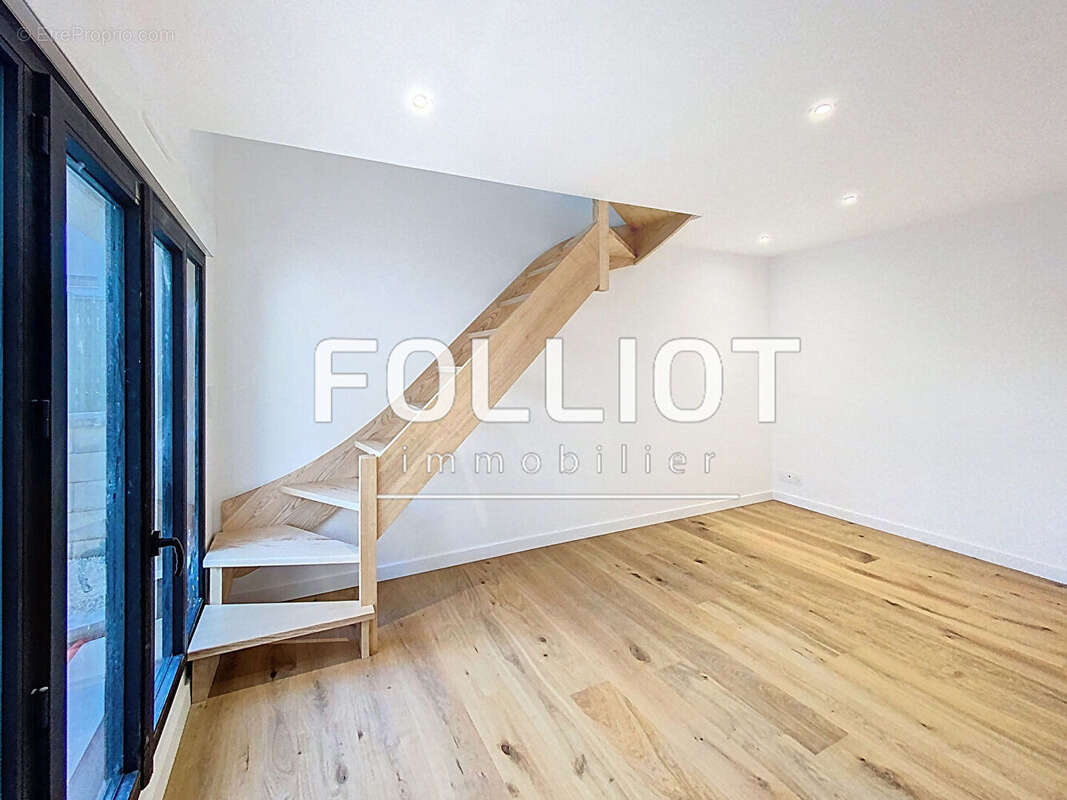 Maison à SAINT-PAIR-SUR-MER