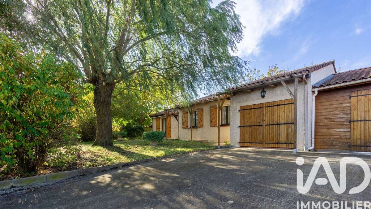 Photo 2 - Maison à AYGUESVIVES