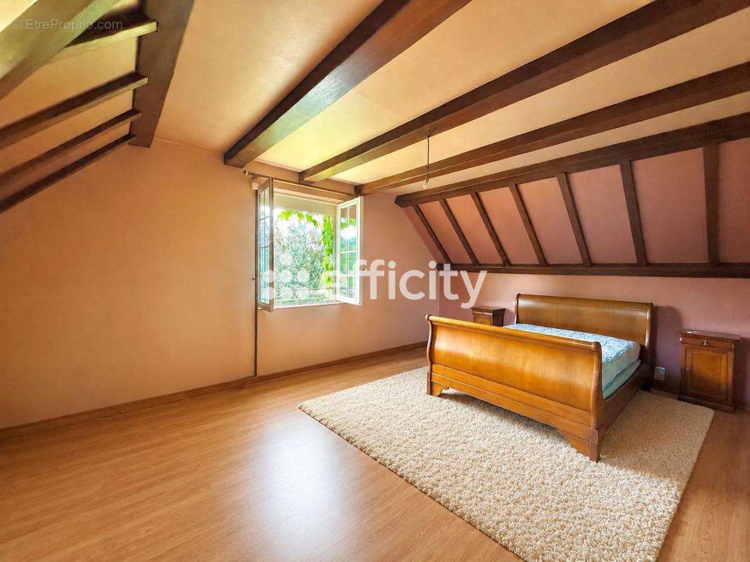 Maison 246 m² à Merlieux-Et-Fouquerolles  - photo 11