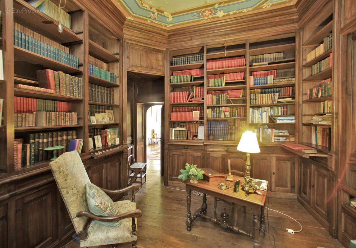 Maison à CHAMPAGNAC-DE-BELAIR