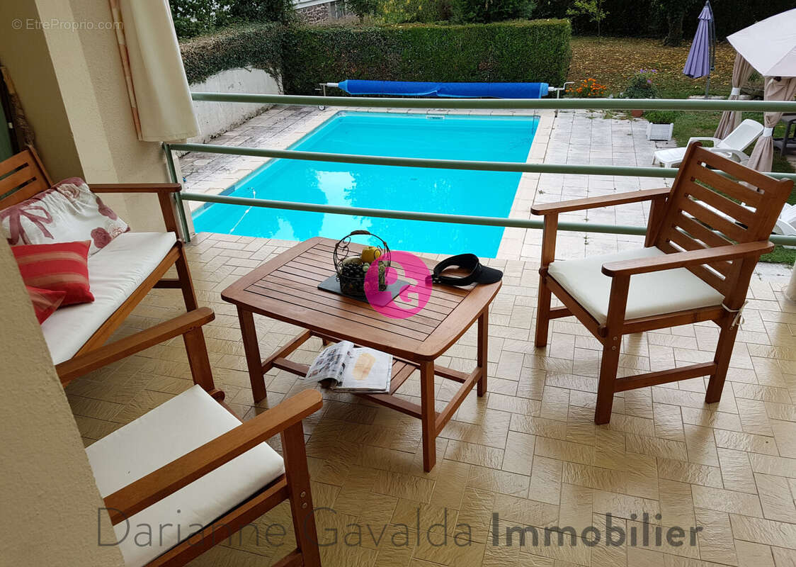 Maison à DECAZEVILLE