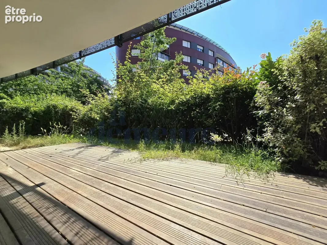 Appartement à ISSY-LES-MOULINEAUX