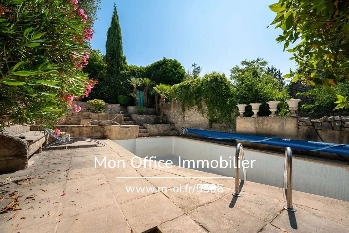 Maison à SAINT-JULIEN