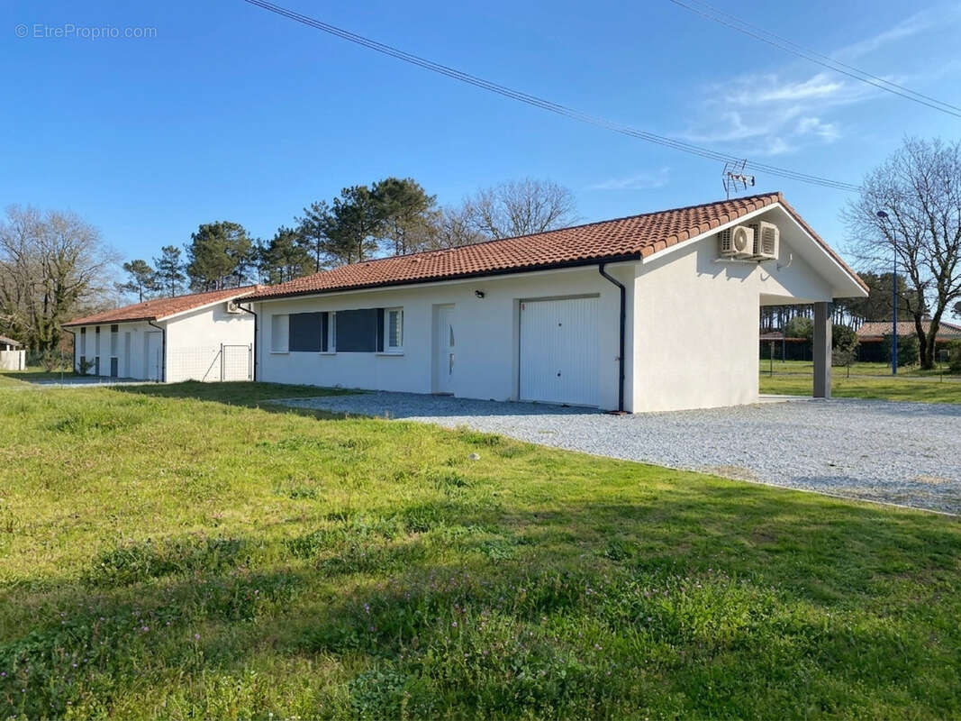 Maison à RION-DES-LANDES
