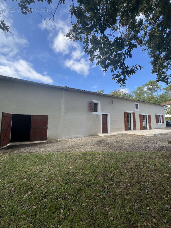 Maison à FUMEL