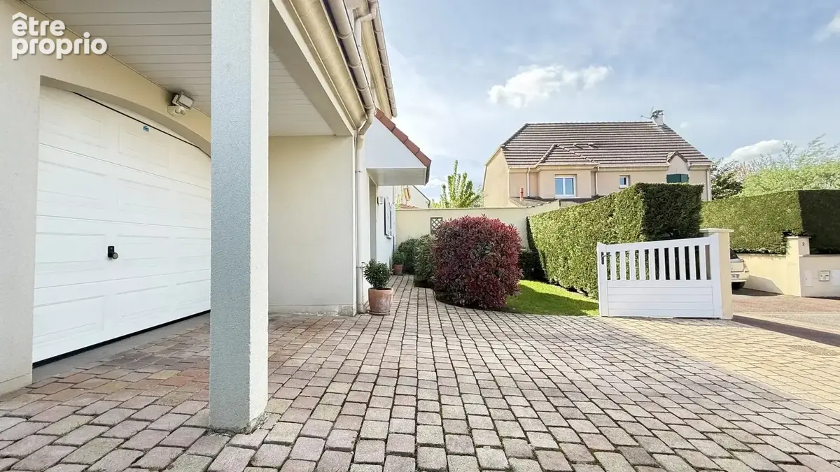 Maison 6 pièces de 112m² - photo 2