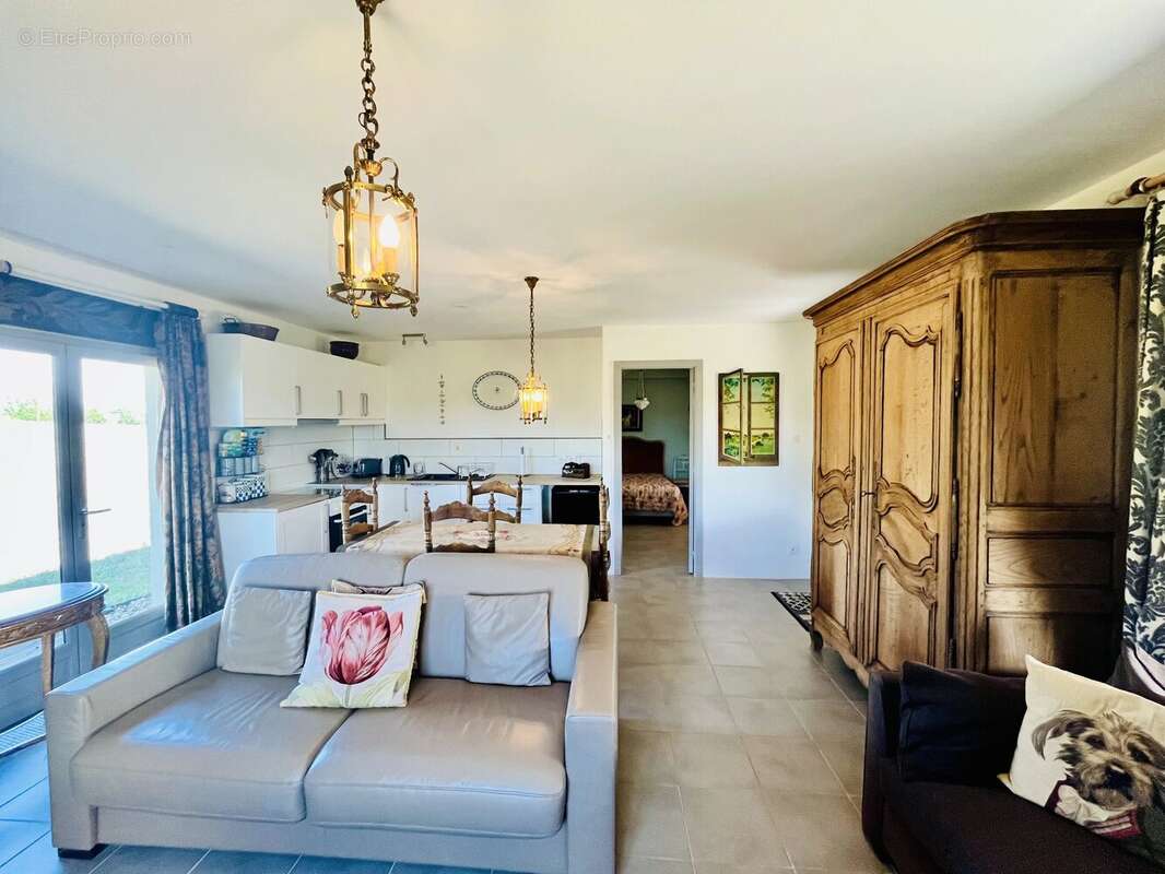 Maison élégante avec piscine, maison d'amis et vue imprenable - photo 16