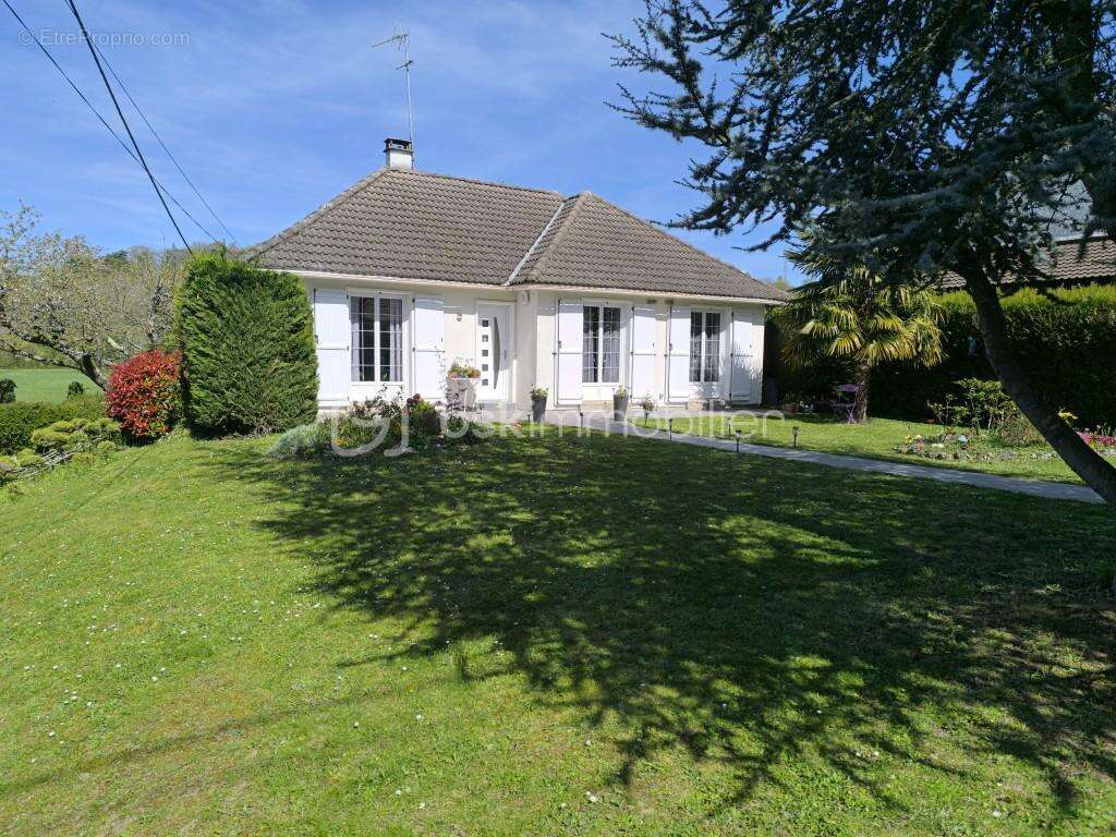 Maison à MORIGNY-CHAMPIGNY