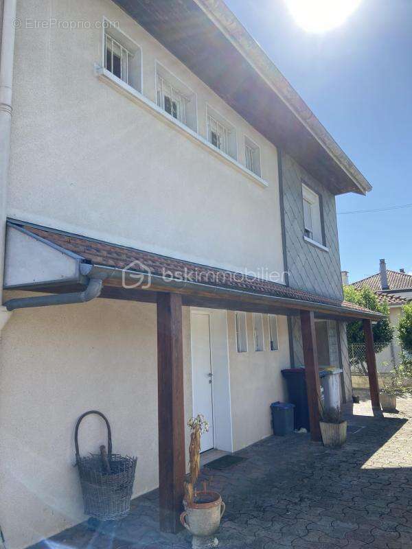 Maison  avec piscine à vendre : Profitez de l'évasion en ville ! - photo 4