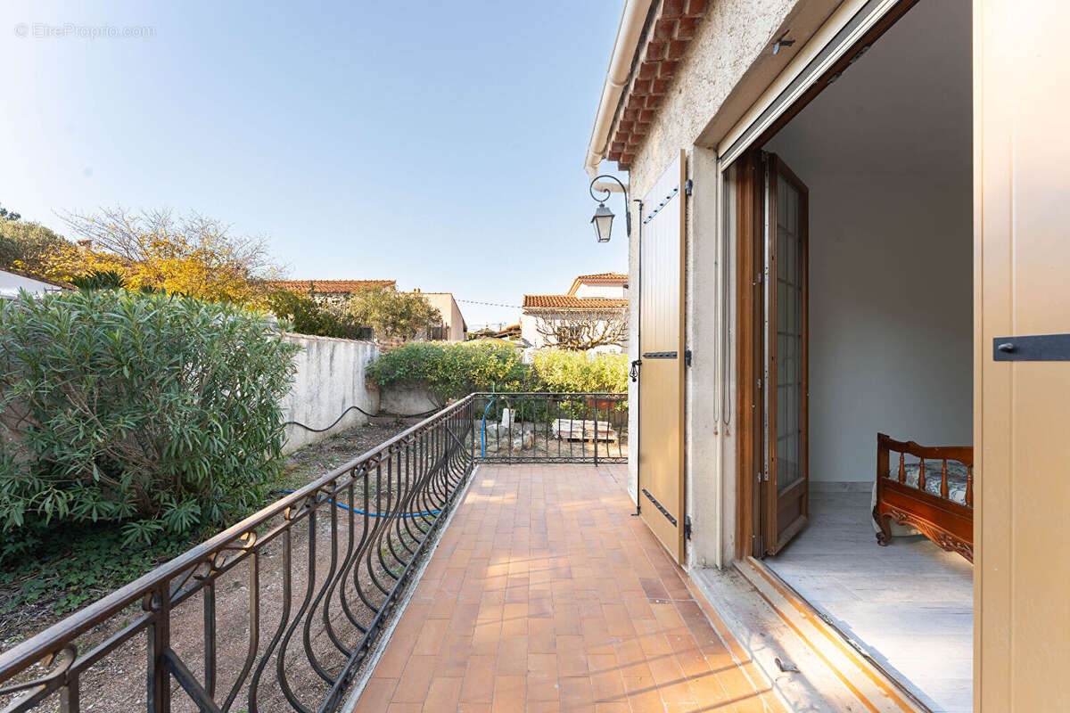 Maison à CHATEAUNEUF-LES-MARTIGUES