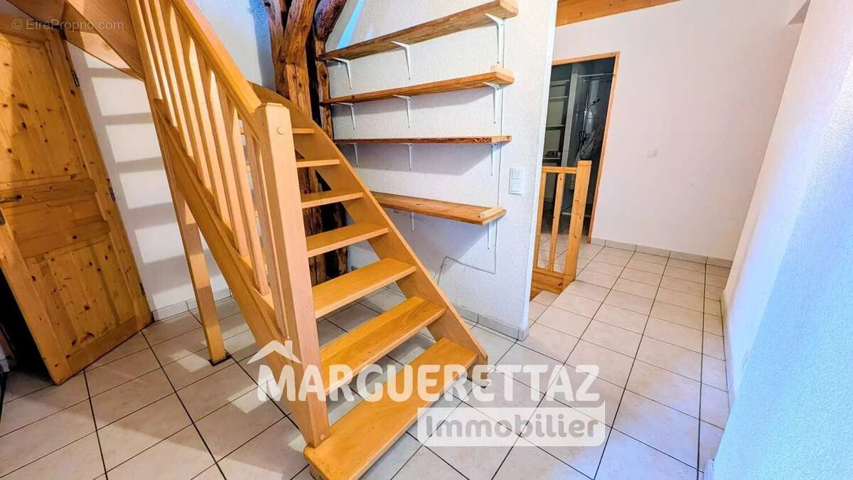 Appartement à PEILLONNEX