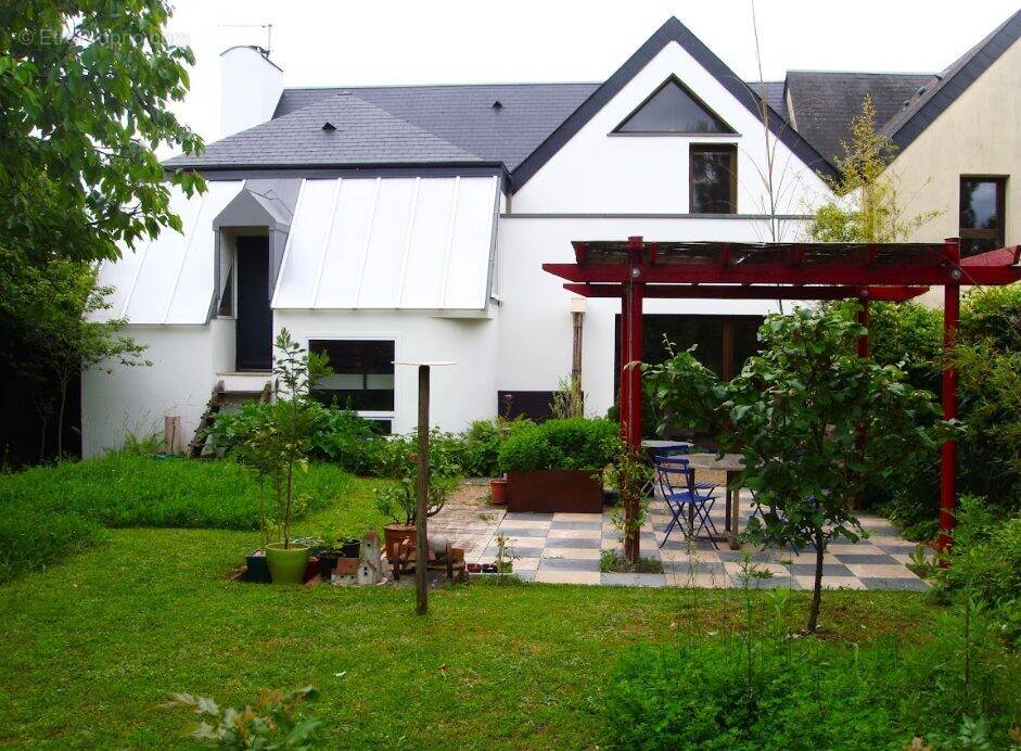 Maison à SAINT-CYR-SUR-LOIRE