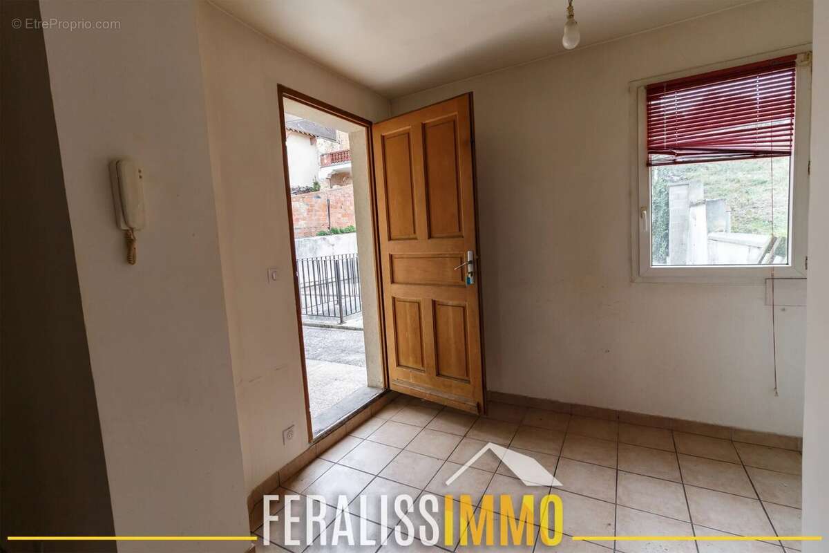 Appartement à VAUX-SUR-SEINE