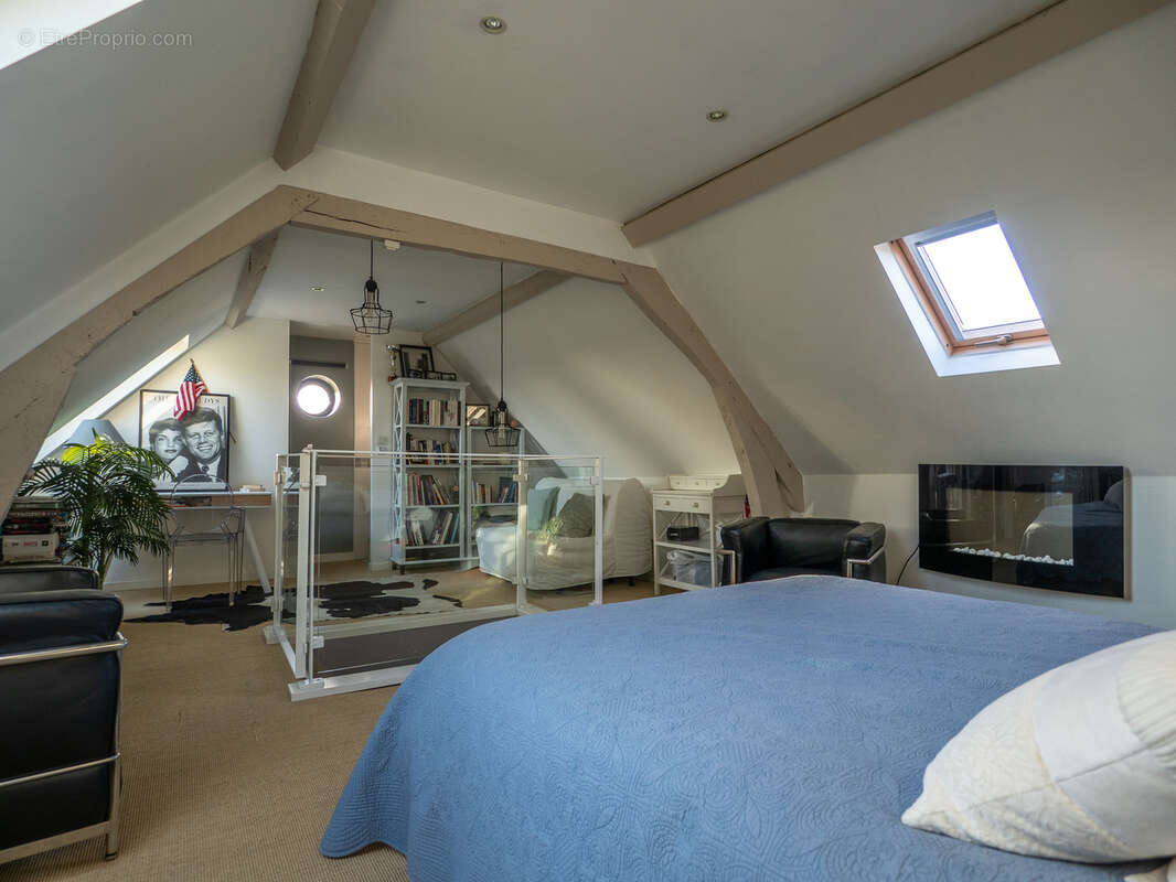 Maison à TILLOY-LEZ-MARCHIENNES