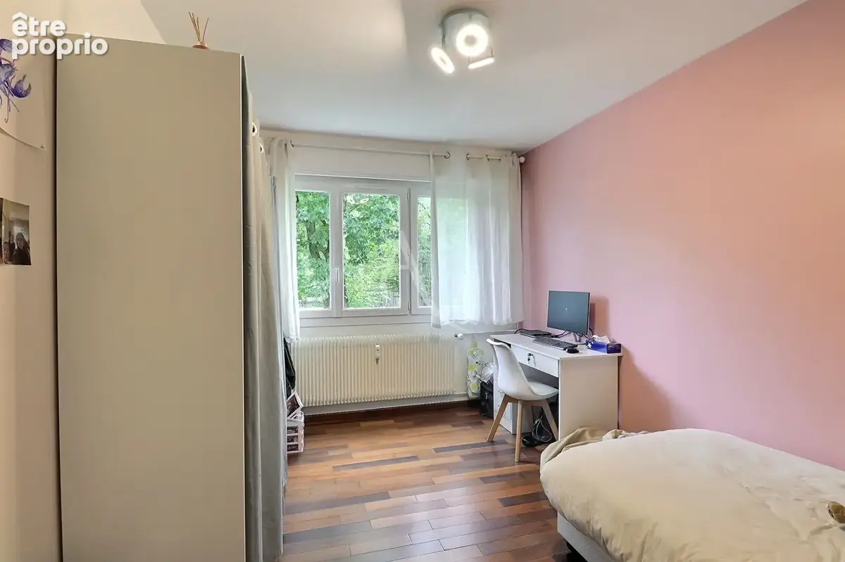 DUPLEX FAMILIAL de 120 m2 - Quartier Les Côtes - 5 chambres - photo 10