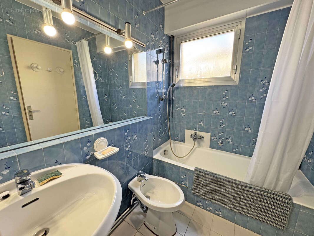Vence - Vue mer panoramique - Appartement 2P de 62 m2 Dernier étage - photo 5