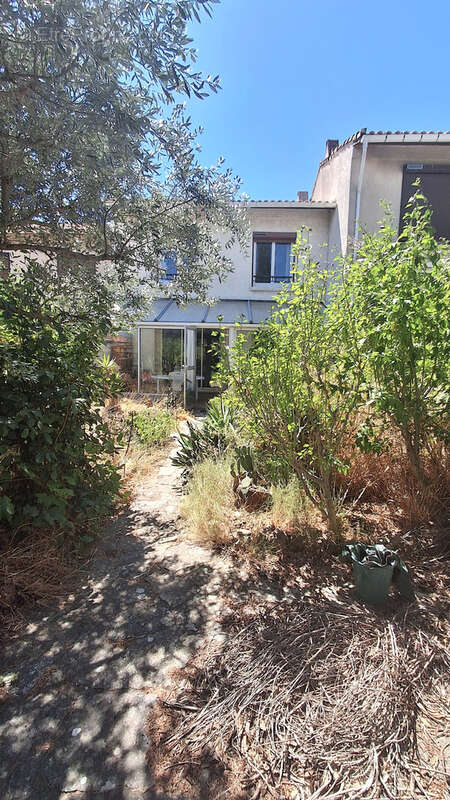 Pavillon type 4/5 Mitoyen + Garage et Grand sous-sol - photo 15