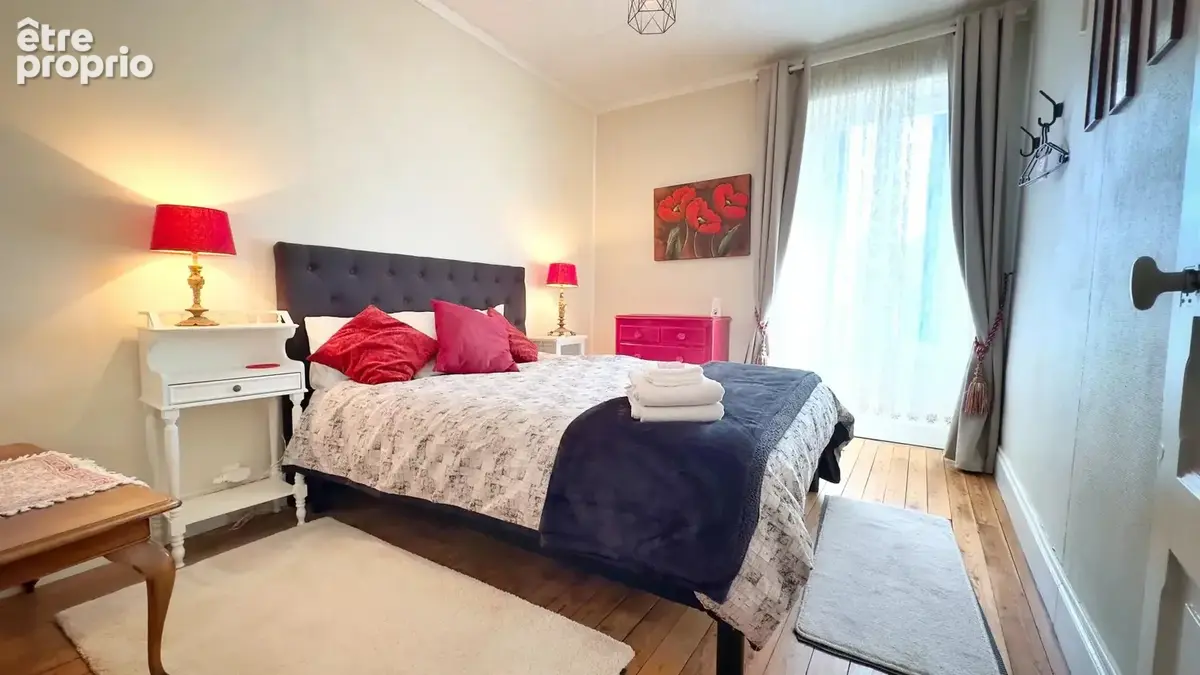 Spacieuse maison de village rénovée avec une grande grange et un généreux jardin intérieur - photo 13