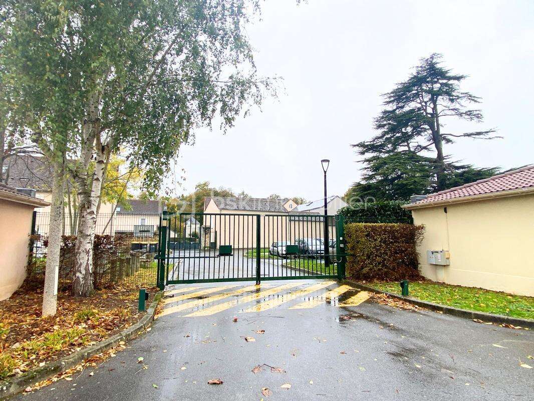 Appartement à SAINT-PIERRE-DU-PERRAY