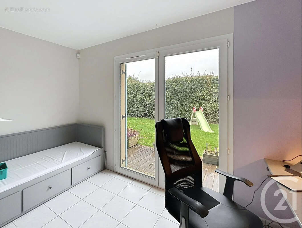 Maison à BRIE-COMTE-ROBERT