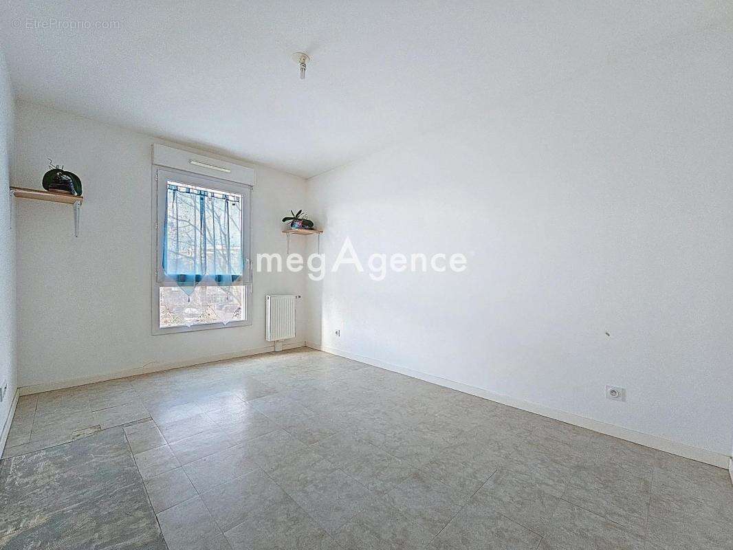 Appartement 2 pieces 44 m² avec balcon et 2 parkings - photo 8