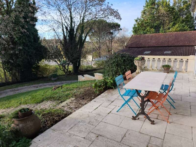 Maison à LA COURONNE