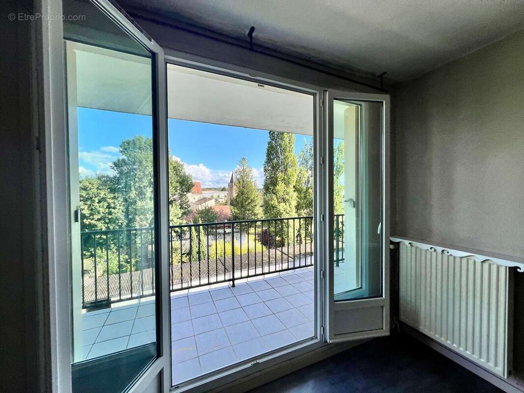 Photo 2 - Appartement à VILLERS-COTTERETS