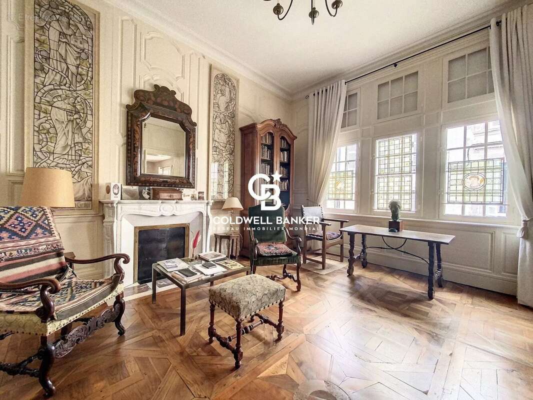 La « Maison Coquille » : une demeure bourgeoise entre symbolisme, vitraux d'art et secrets d'histoire - photo 10