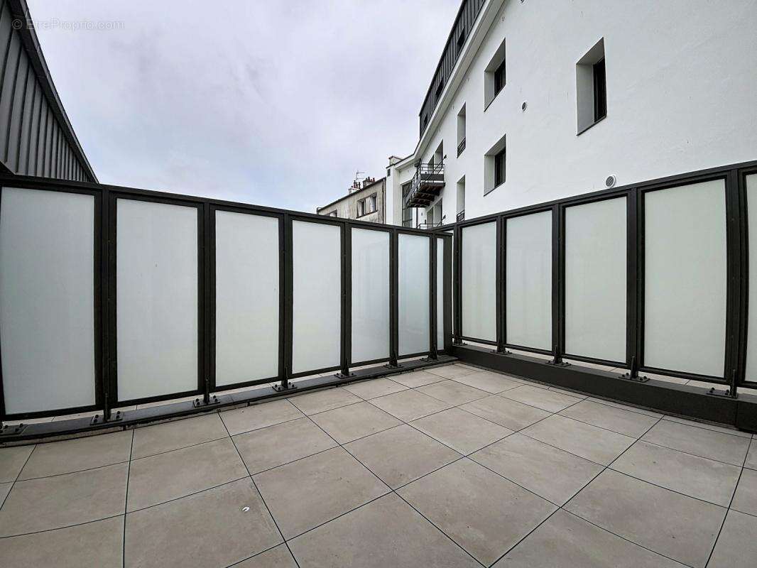 T3 - Résidence haut de gamme - 86,30m2 - Coeur de Brest - Ascenseur - Terrasse - Parking - photo 7