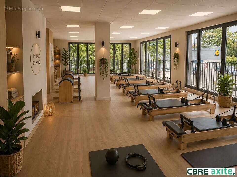 Commerce 302 m² à Saint-Martin-D'heres  - photo 6