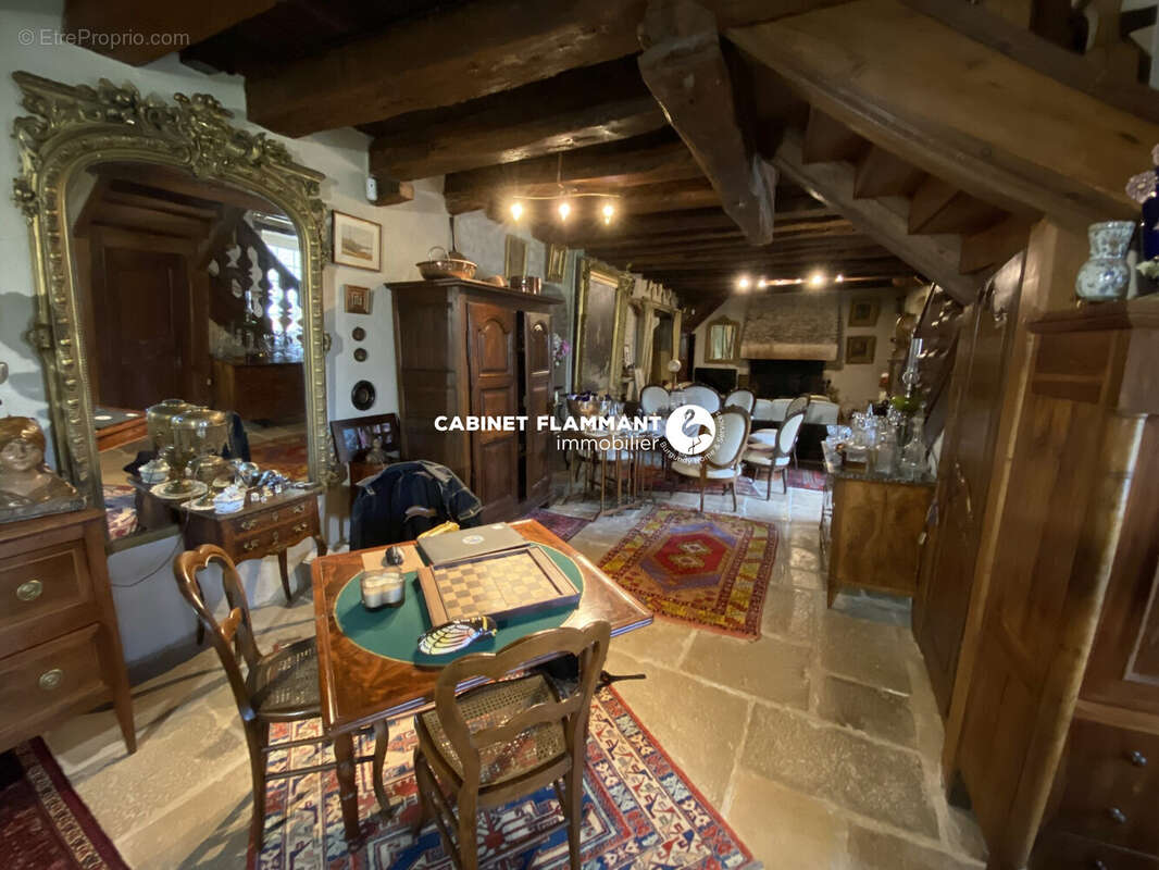 Maison à COURCELLES-LES-MONTBARD