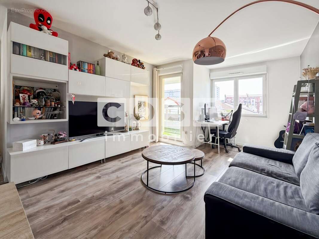 Appartement à ASNIERES-SUR-SEINE