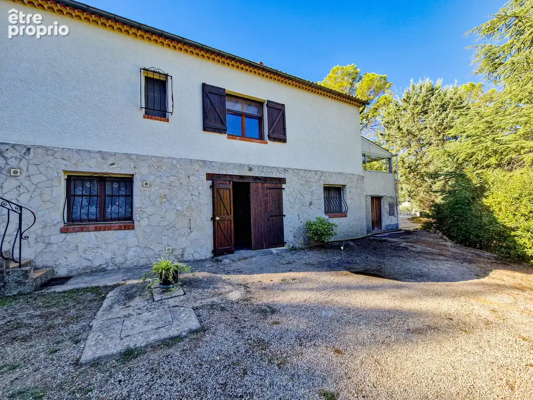 Exclusivite flayosc maison 99m2 3 chambres avec studio independant et garage sur terrain de 4660m2 - photo 3