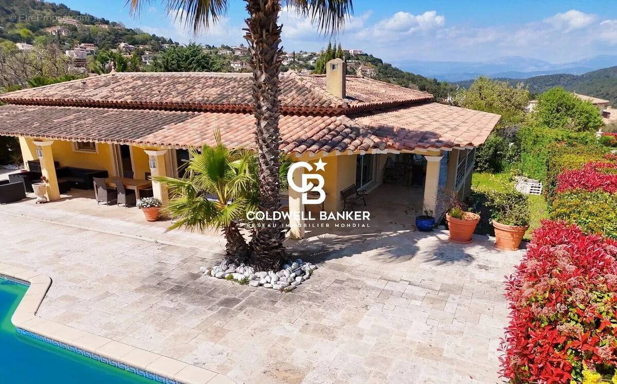 Maison à LES ADRETS-DE-L&#039;ESTEREL