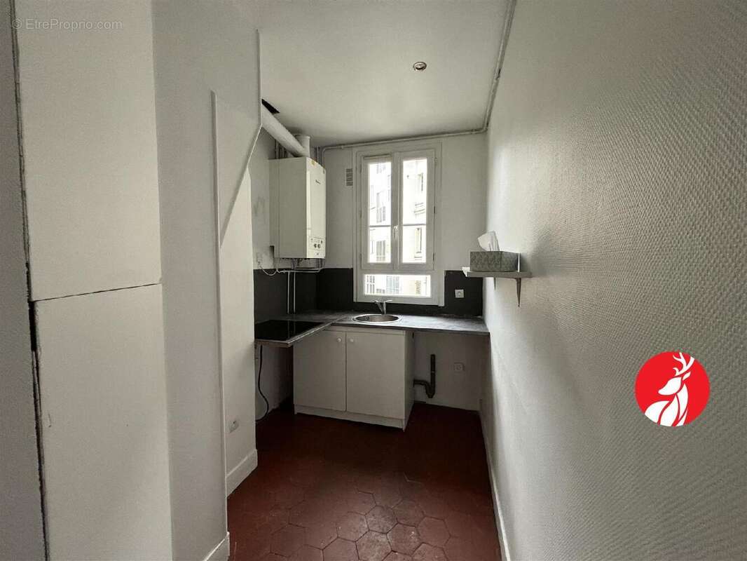 Appartement à PARIS-14E