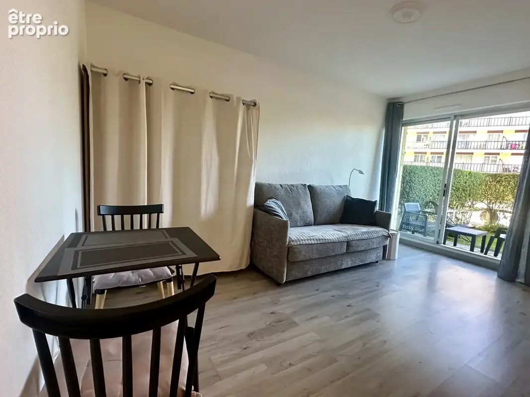 50m des commerces 100m plage superbe f1 rez de jardin + cave + parking - photo 5
