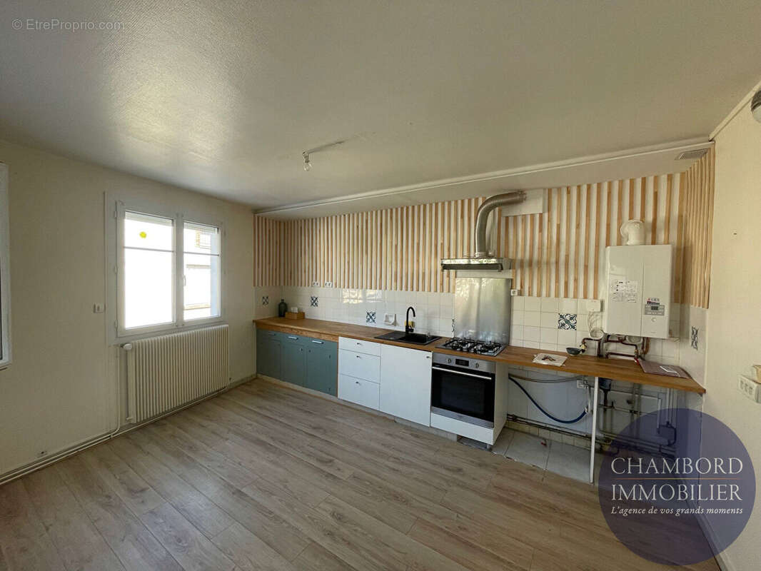 Maison rénovée - 80m2 - photo 2