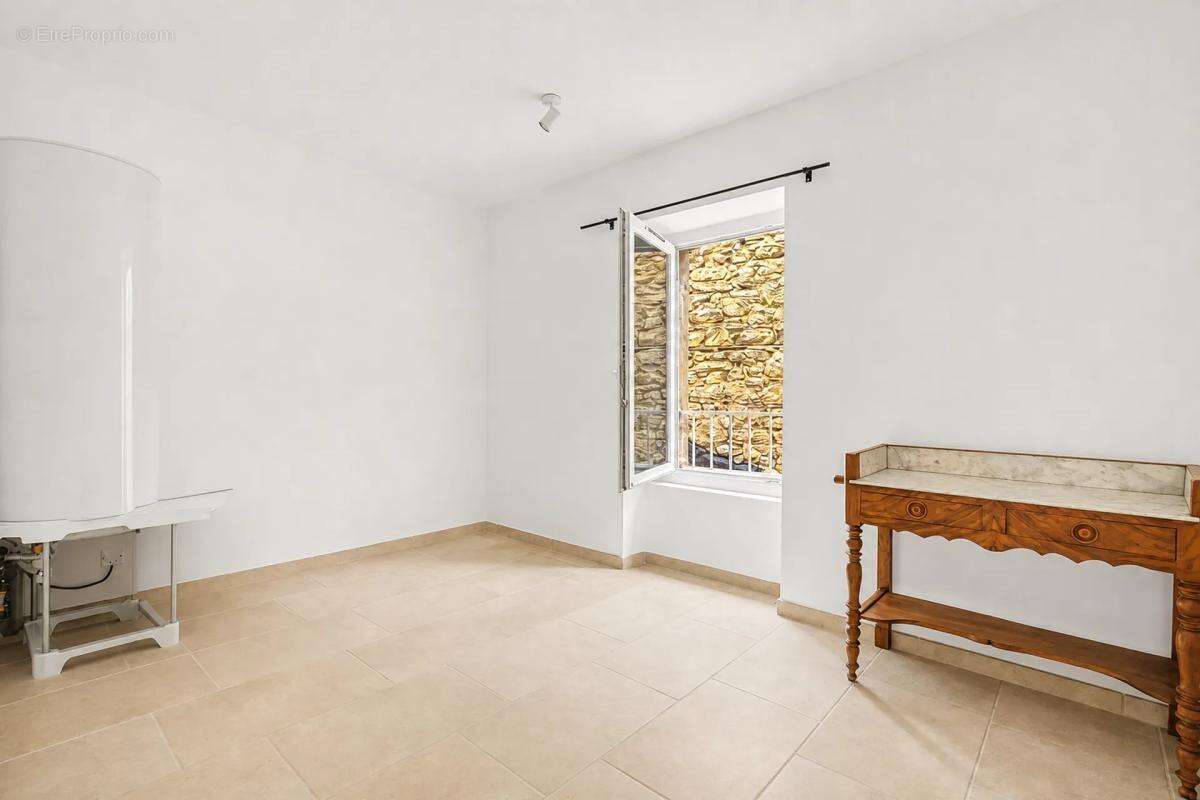 Appartement de 3 pièces de 64,68 m² à Eyguières - photo 8