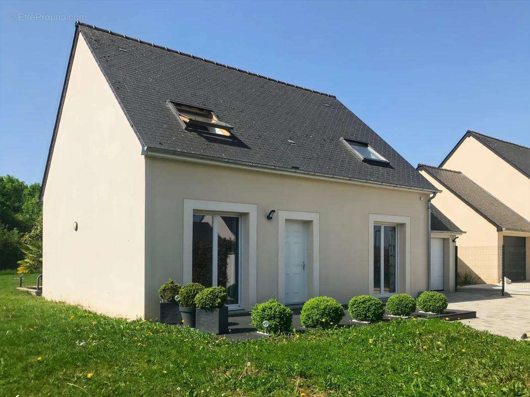 Maison à SAINT-LUBIN-DES-JONCHERETS