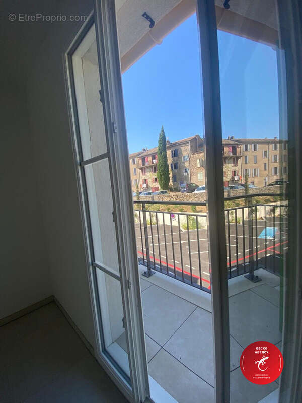 Maison 89 m² à La Garde-Freinet  - photo 4